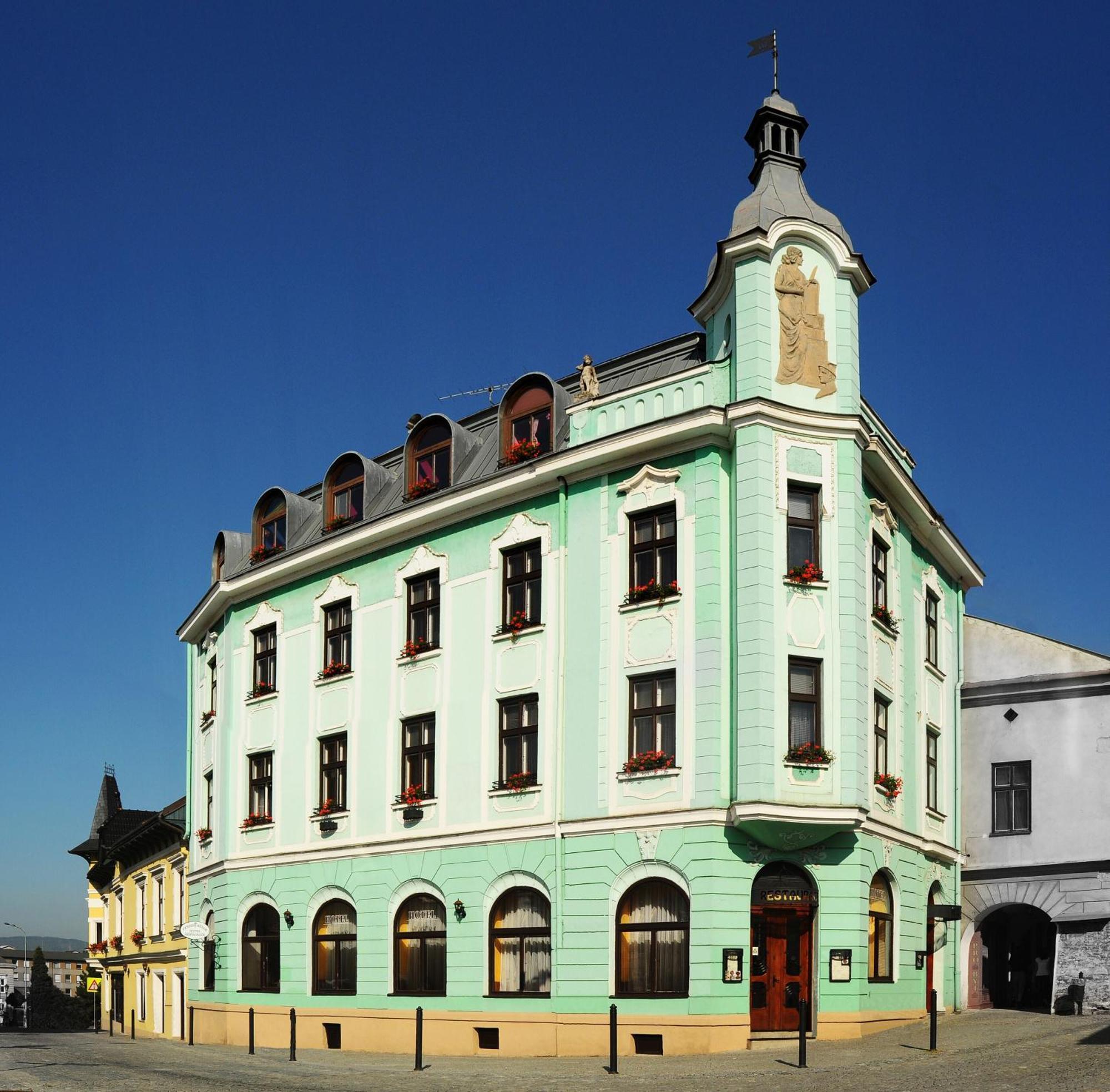 Hotel Ruzek Hranice  Bagian luar foto
