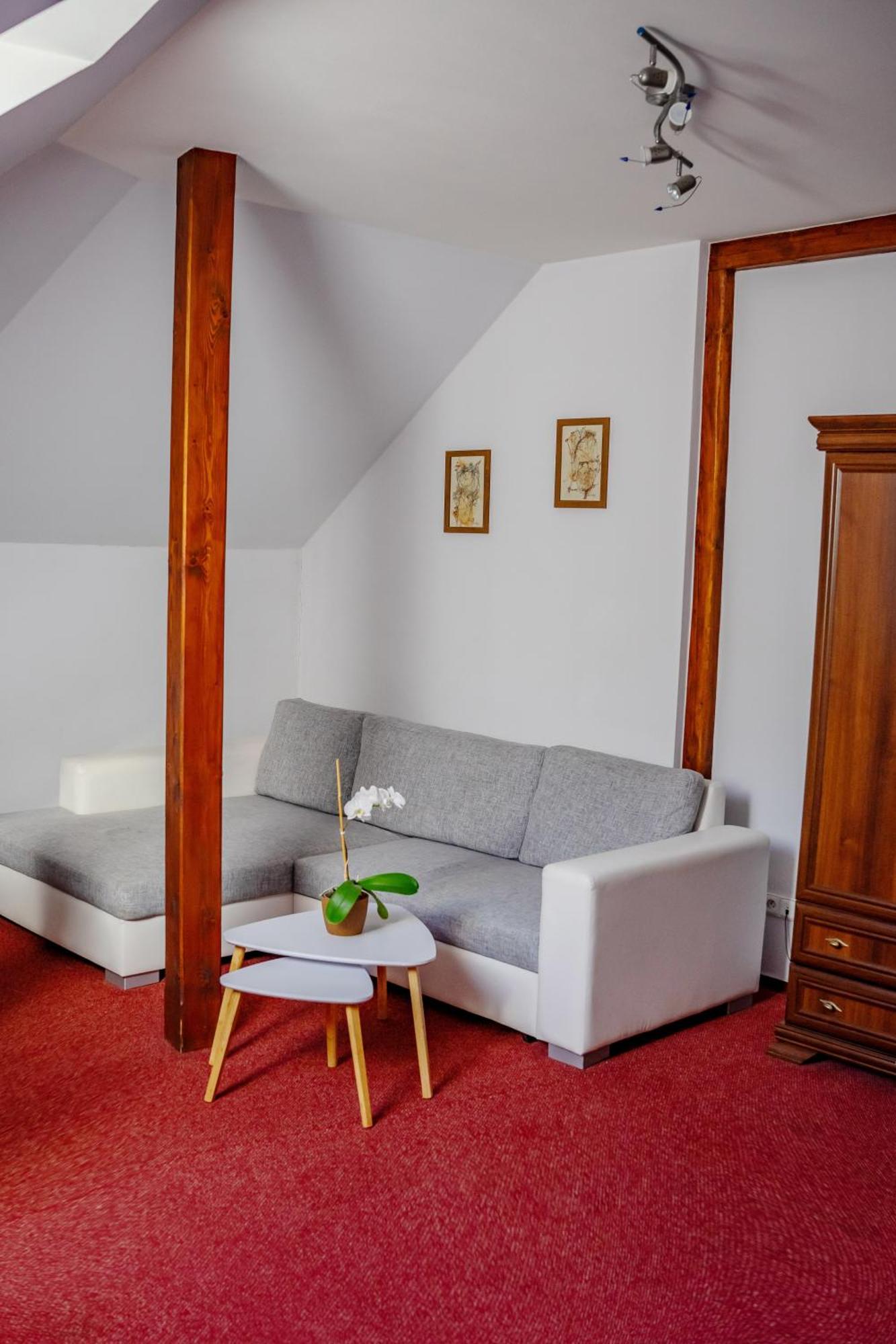 Hotel Ruzek Hranice  Bagian luar foto