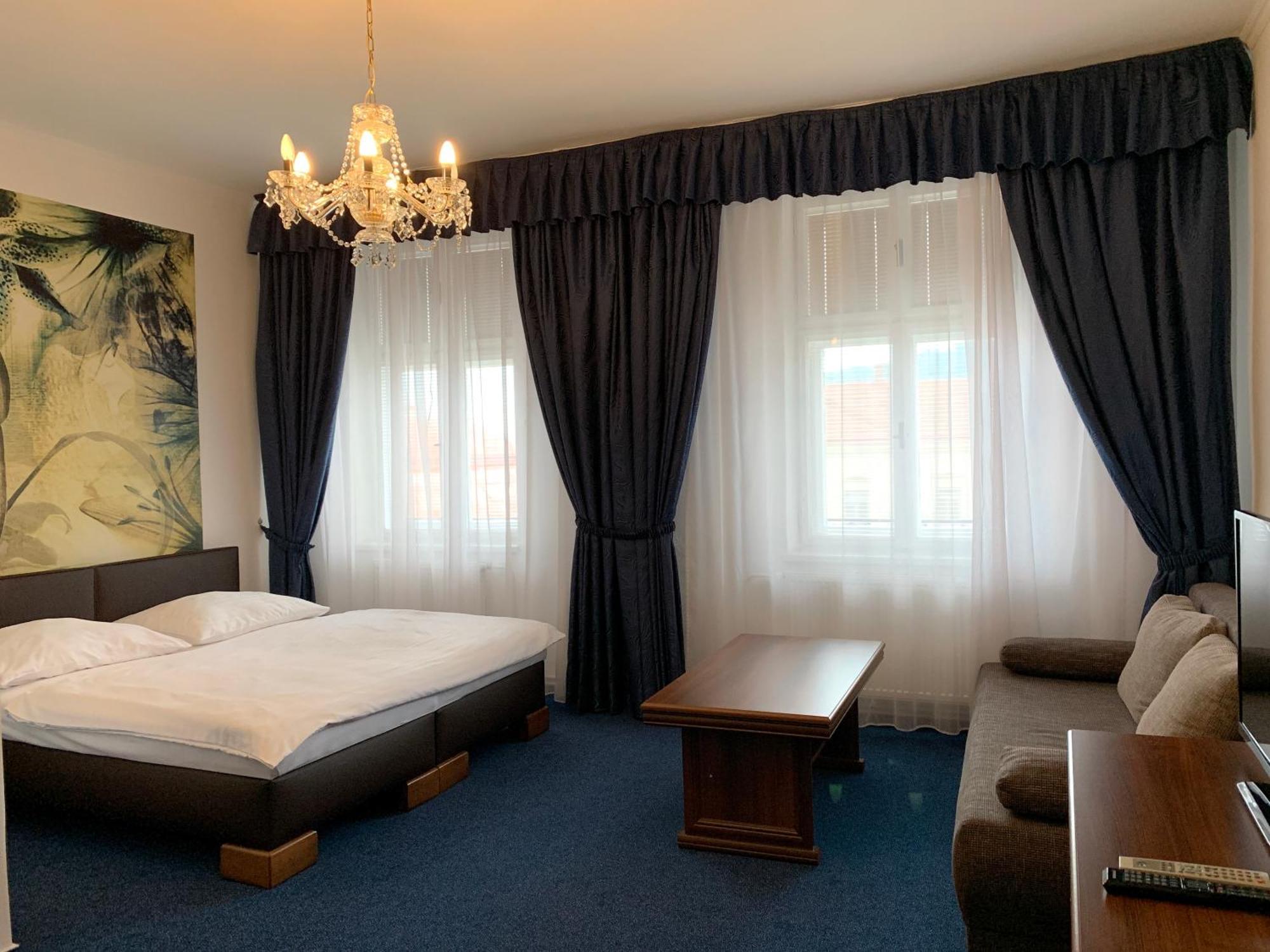 Hotel Ruzek Hranice  Bagian luar foto