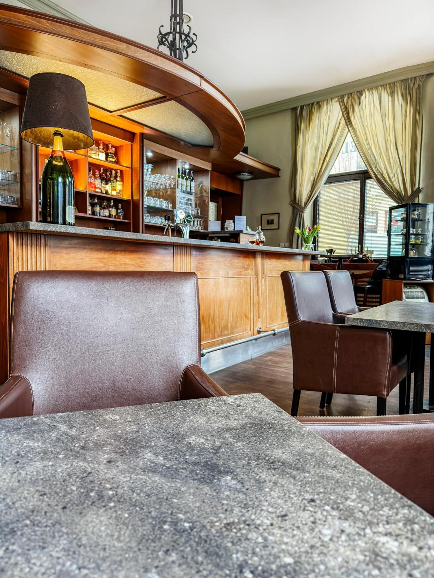 Hotel Ruzek Hranice  Bagian luar foto