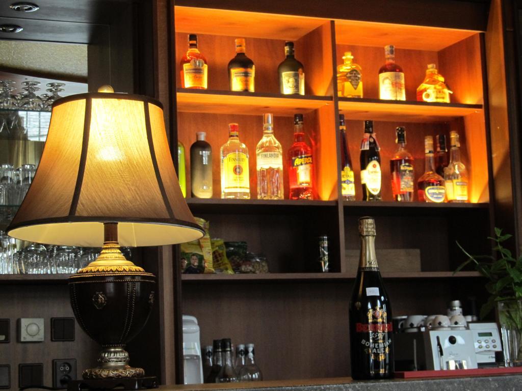 Hotel Ruzek Hranice  Bagian luar foto