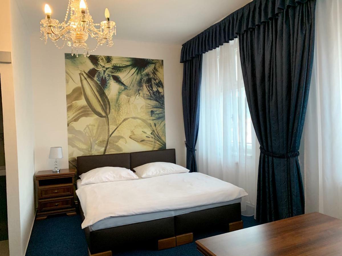 Hotel Ruzek Hranice  Bagian luar foto
